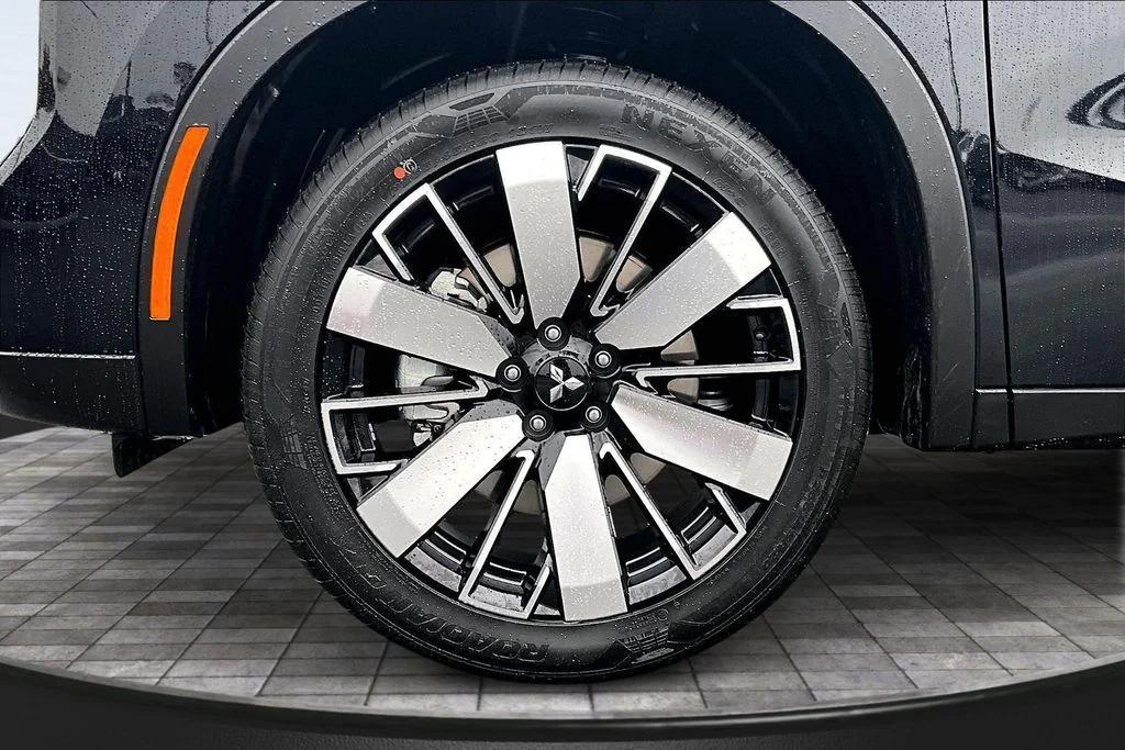 new 2026 Mitsubishi Outlander car, priced at $35,498