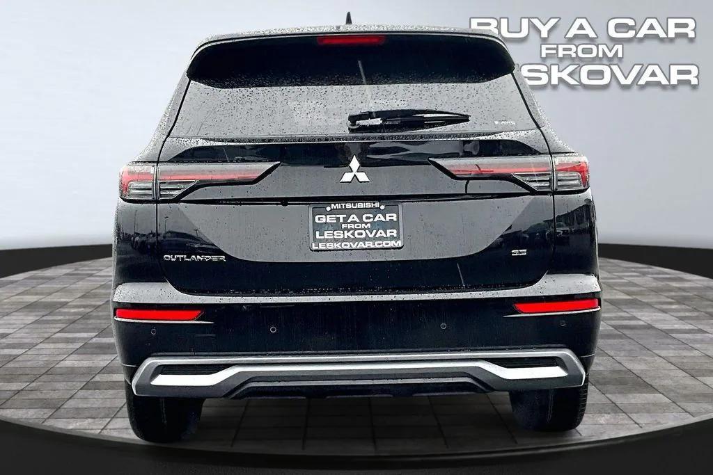 new 2026 Mitsubishi Outlander car, priced at $35,498