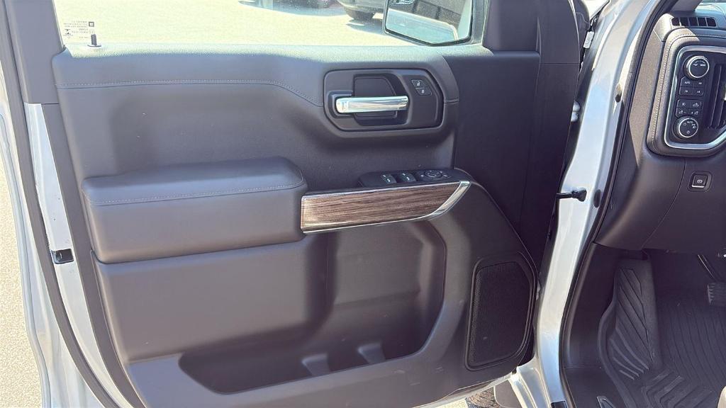 used 2021 Chevrolet Silverado 1500 car, priced at $39,749