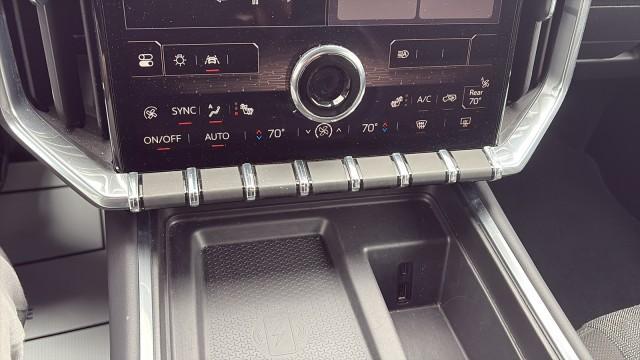 used 2025 GMC Acadia car, priced at $35,999