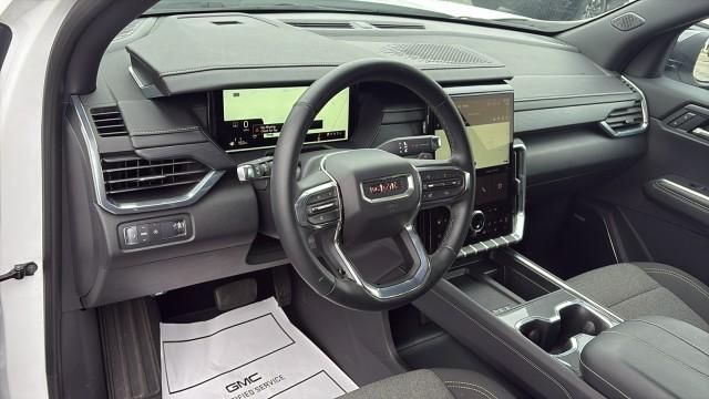 used 2025 GMC Acadia car, priced at $35,999