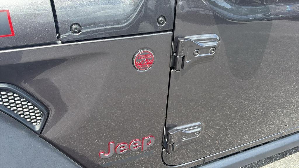 used 2021 Jeep Wrangler Unlimited car, priced at $35,495