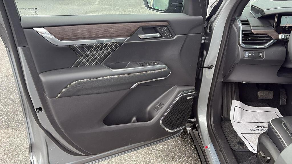 new 2026 GMC Acadia car, priced at $57,940