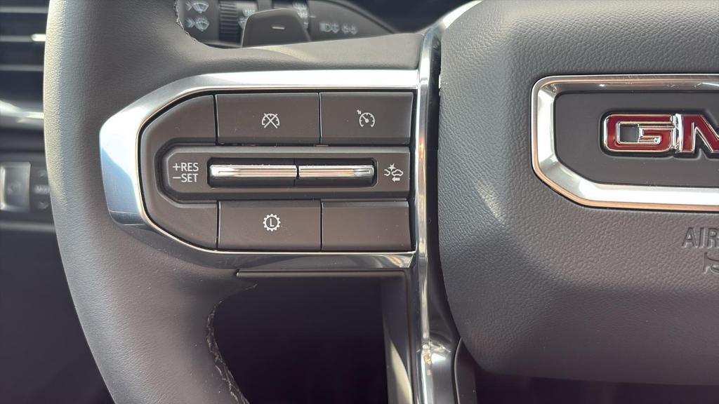 new 2026 GMC Acadia car, priced at $45,288