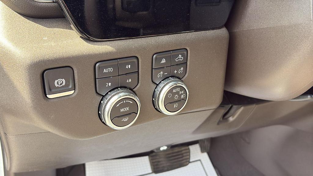 used 2025 GMC Sierra 2500 car, priced at $73,999