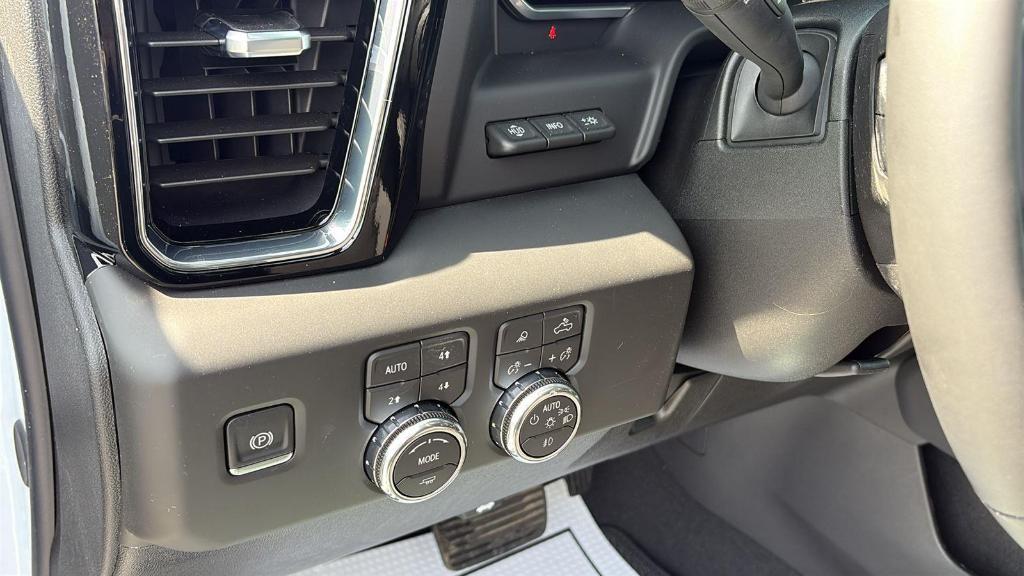 new 2026 GMC Sierra 2500 car, priced at $86,960