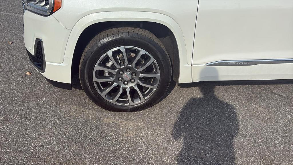 used 2022 GMC Acadia car, priced at $27,999