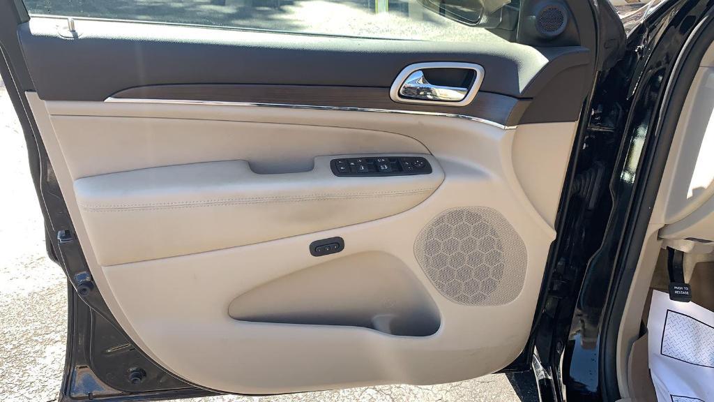 used 2017 Jeep Grand Cherokee car, priced at $19,999