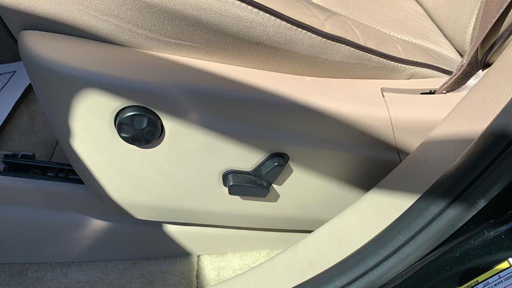 used 2017 Jeep Grand Cherokee car, priced at $19,999