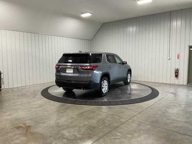 2018 Satin Steel Metallic Chevrolet Traverse
