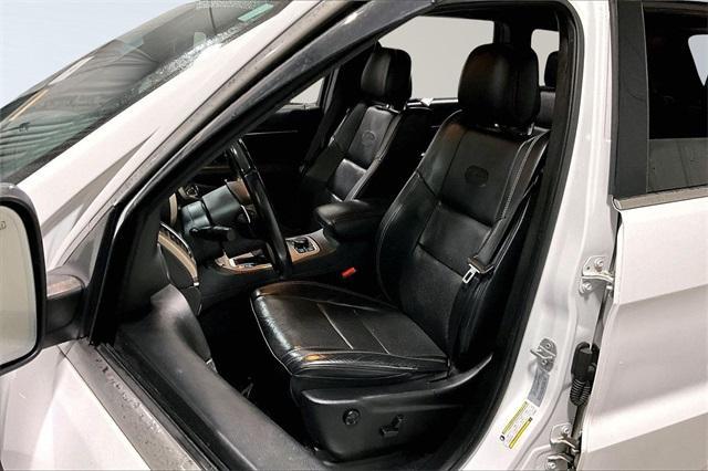 used 2017 Jeep Grand Cherokee car, priced at $13,978