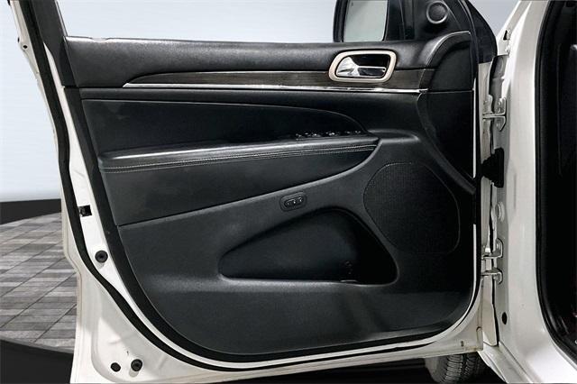 used 2017 Jeep Grand Cherokee car, priced at $13,978