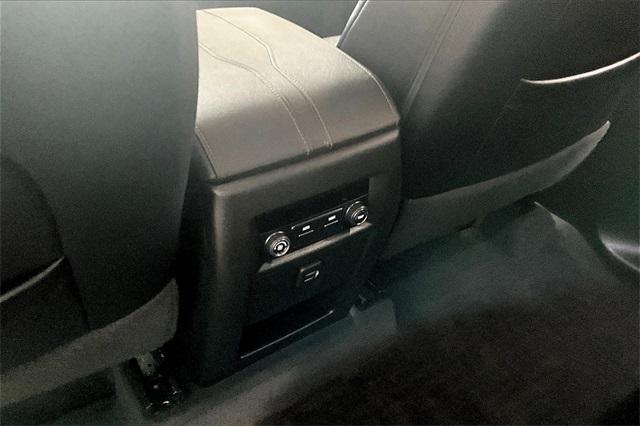 used 2021 Chevrolet Traverse car, priced at $21,898