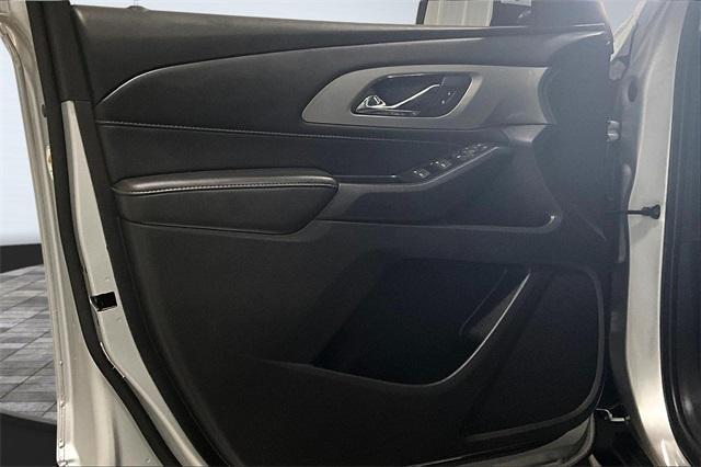 used 2021 Chevrolet Traverse car, priced at $21,898