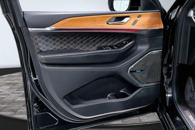 used 2022 Jeep Grand Cherokee car, priced at $32,631