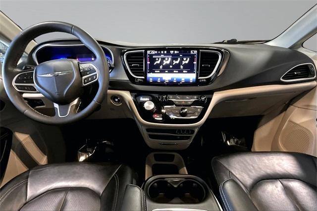 used 2022 Chrysler Pacifica car, priced at $20,686