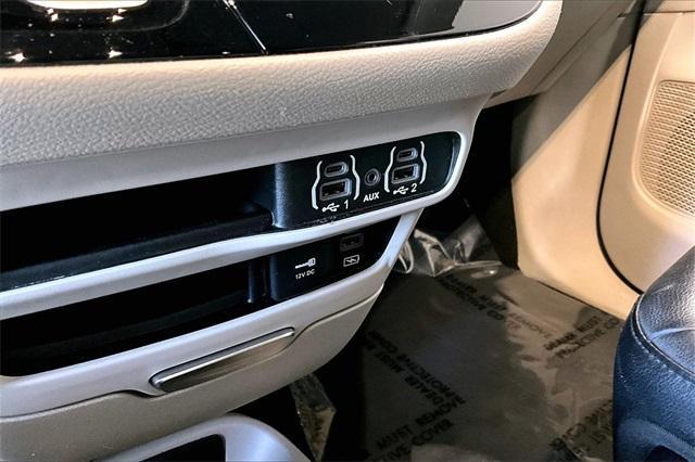 used 2022 Chrysler Pacifica car, priced at $20,686