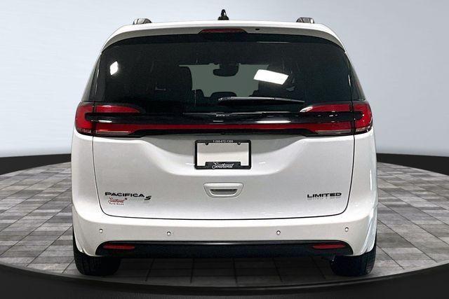 used 2025 Chrysler Pacifica car, priced at $34,657