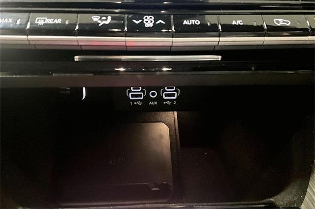 used 2022 Jeep Wagoneer car, priced at $38,167