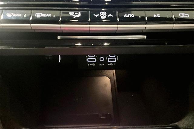 used 2022 Jeep Wagoneer car, priced at $38,167