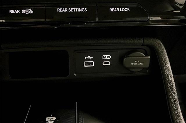 used 2023 Honda Pilot car, priced at $29,587