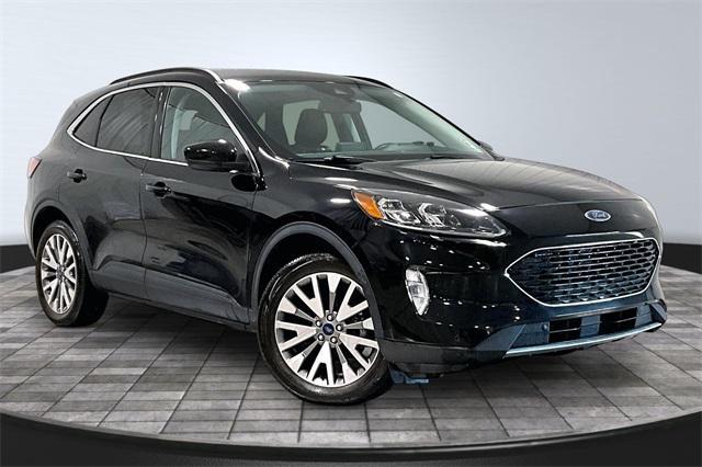 used 2022 Ford Escape car, priced at $17,172