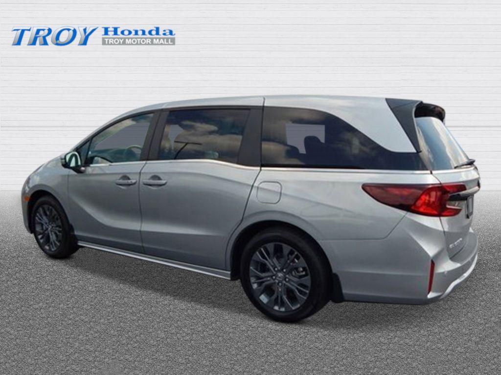 new 2026 Honda Odyssey car, priced at $47,990
