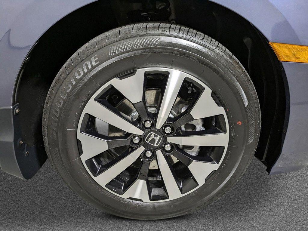 new 2026 Honda Odyssey car, priced at $43,885