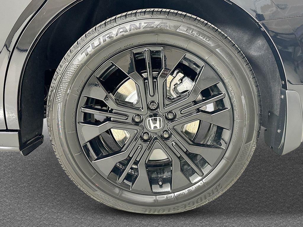 new 2026 Honda Odyssey car, priced at $44,390