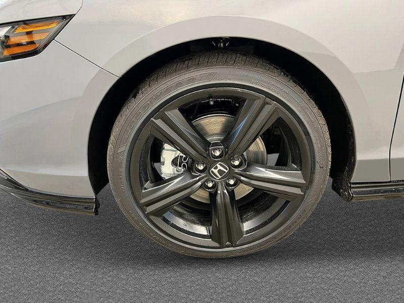 new 2025 Honda Accord Hybrid car, priced at $36,400
