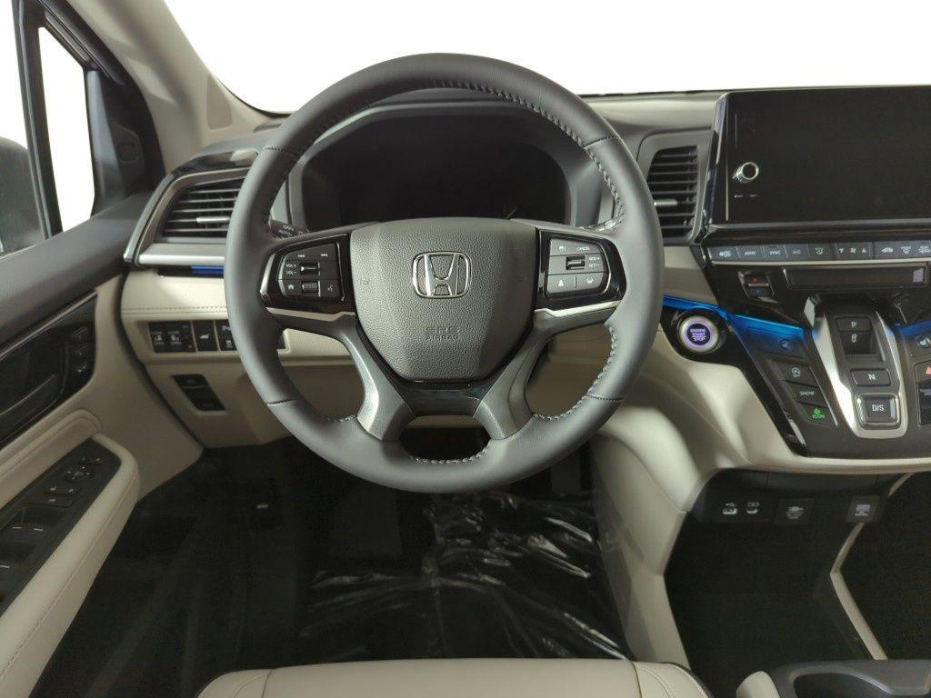 new 2026 Honda Odyssey car, priced at $47,900