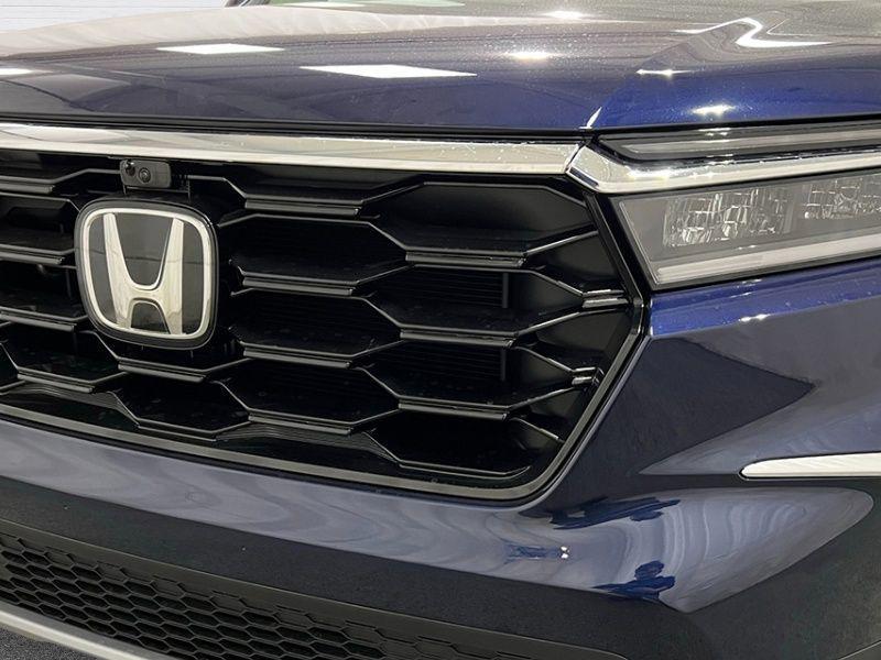 new 2025 Honda Pilot car, priced at $49,595
