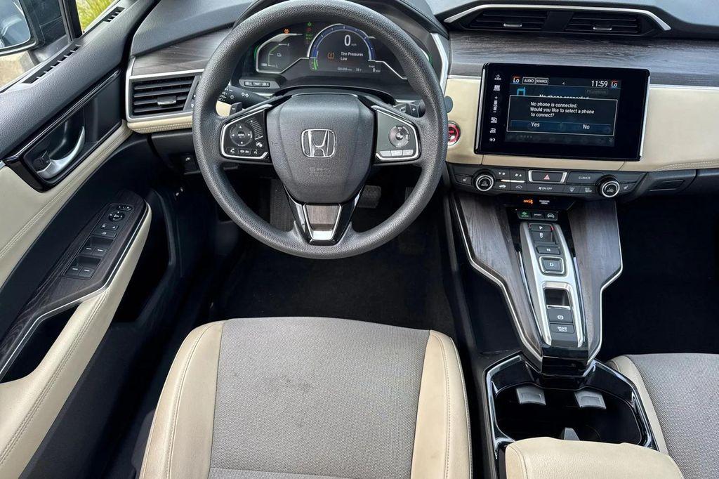 used 2018 Honda Clarity Plug-In Hybrid car, priced at $15,992