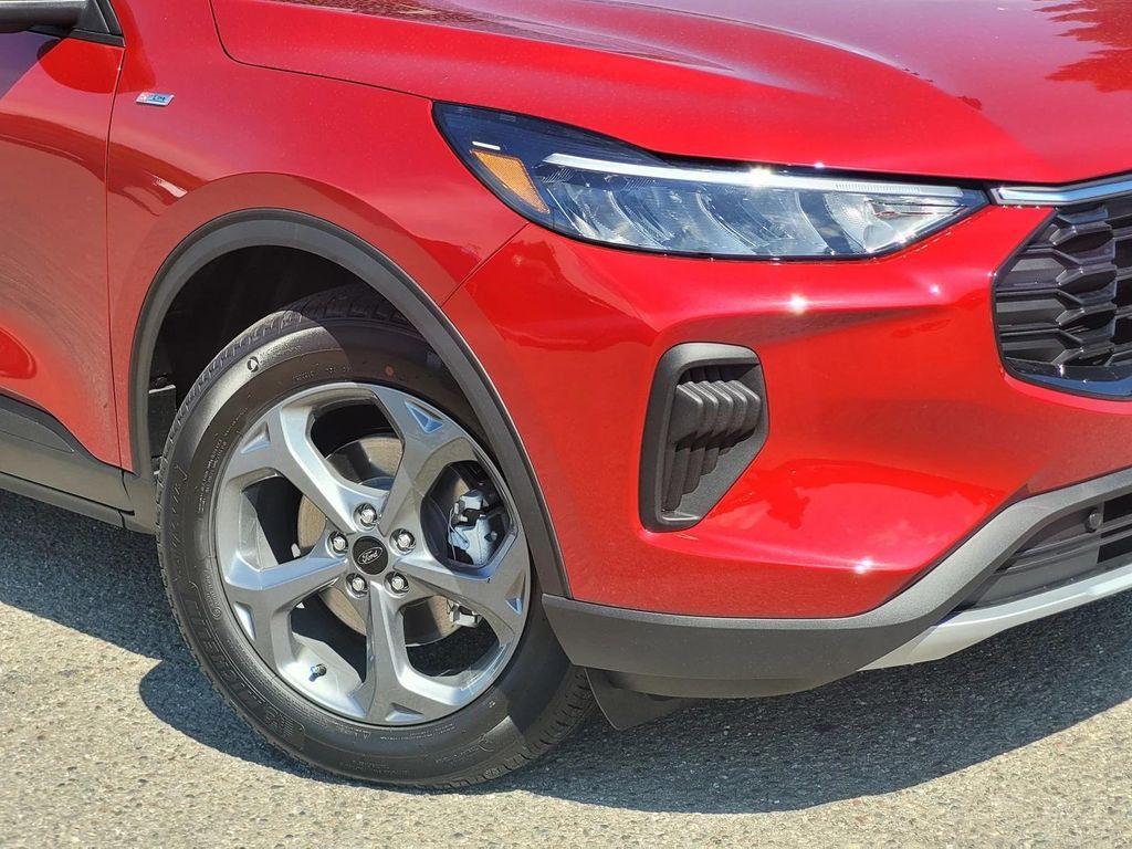new 2025 Ford Escape car, priced at $35,544