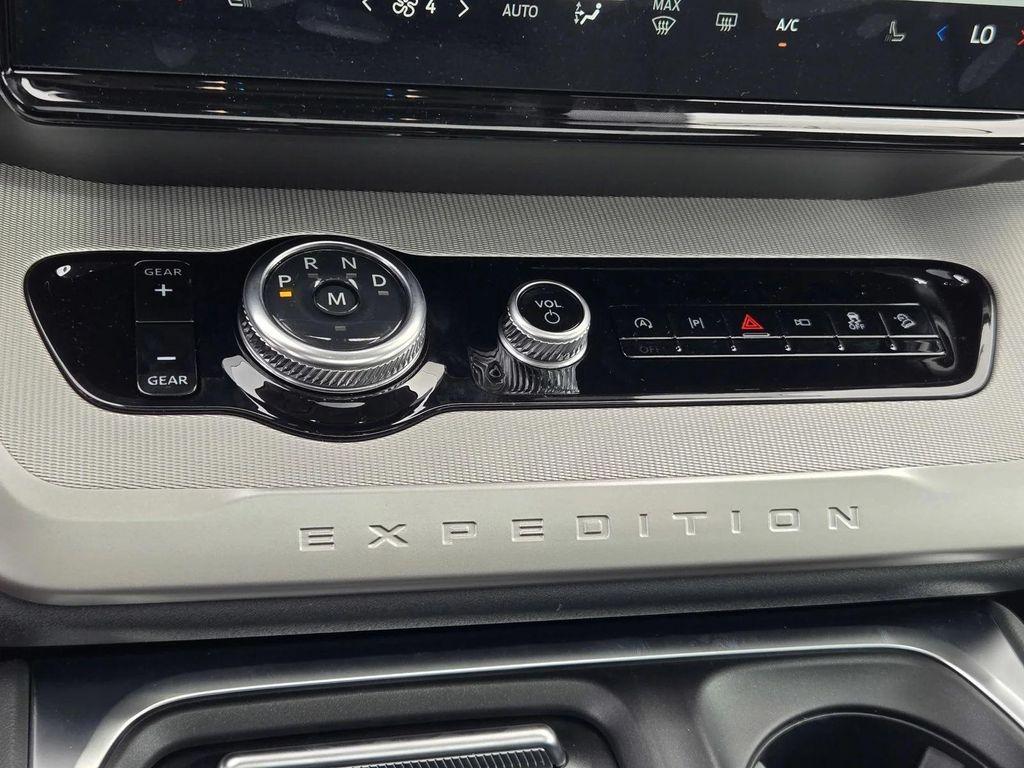 new 2025 Ford Expedition Max car, priced at $76,435