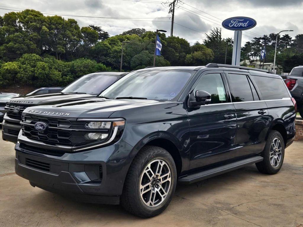 new 2025 Ford Expedition Max car, priced at $76,435