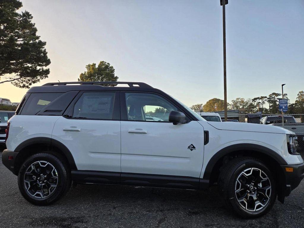 new 2025 Ford Bronco Sport car, priced at $40,560