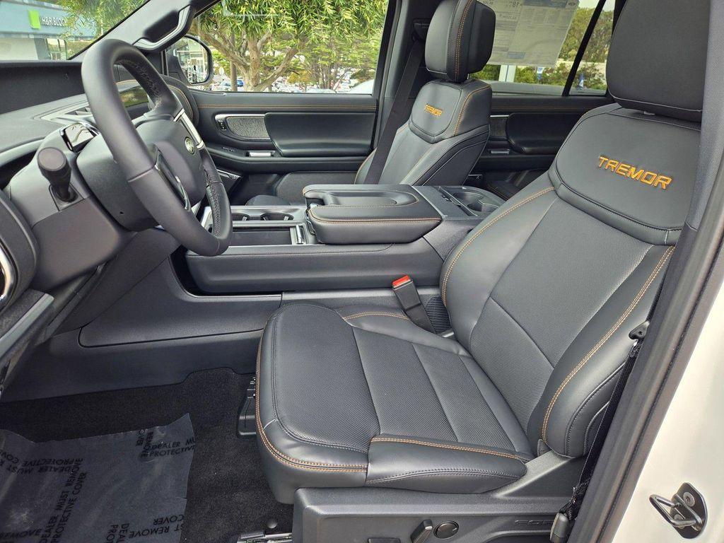 new 2026 Ford Expedition car, priced at $85,585