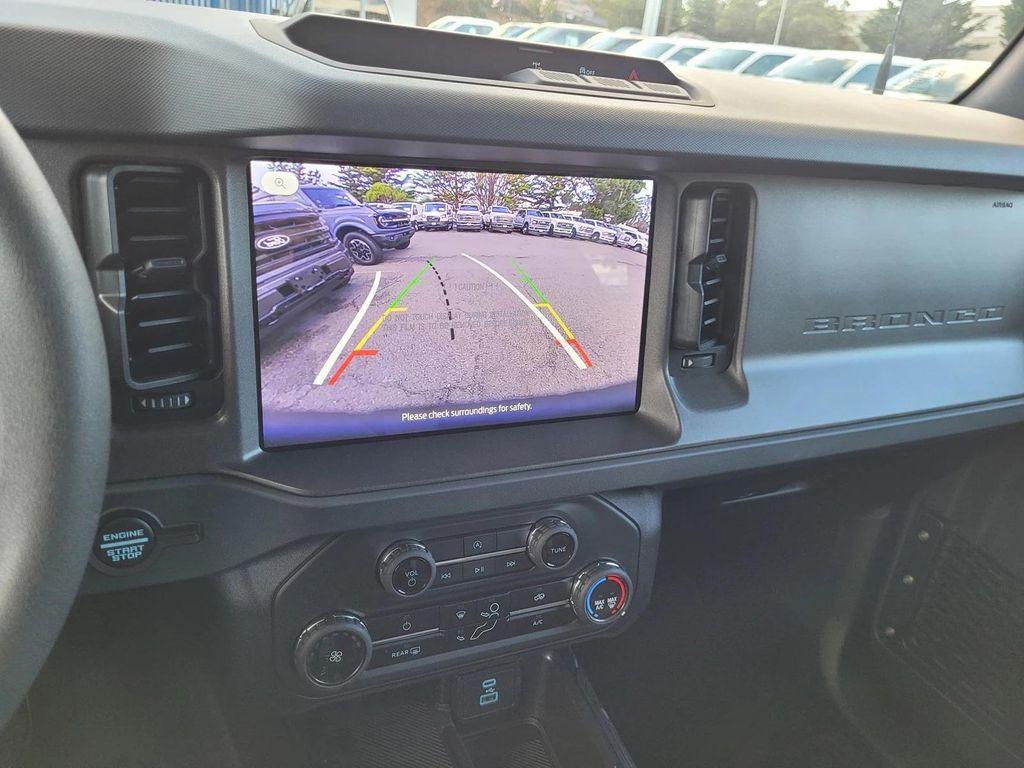 new 2025 Ford Bronco car, priced at $45,217
