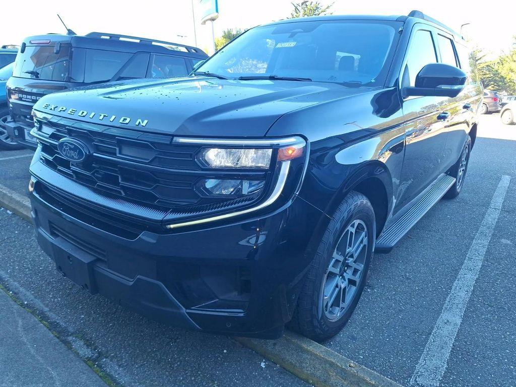 used 2025 Ford Expedition Max car, priced at $63,491