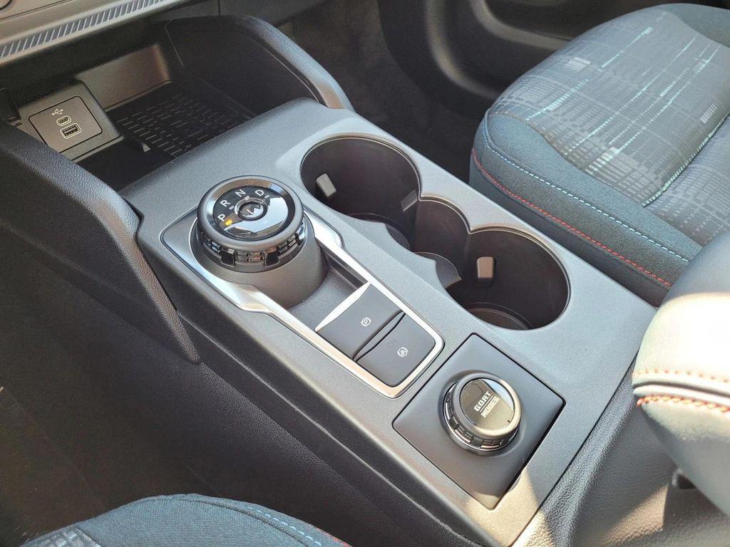 new 2025 Ford Bronco Sport car, priced at $37,921