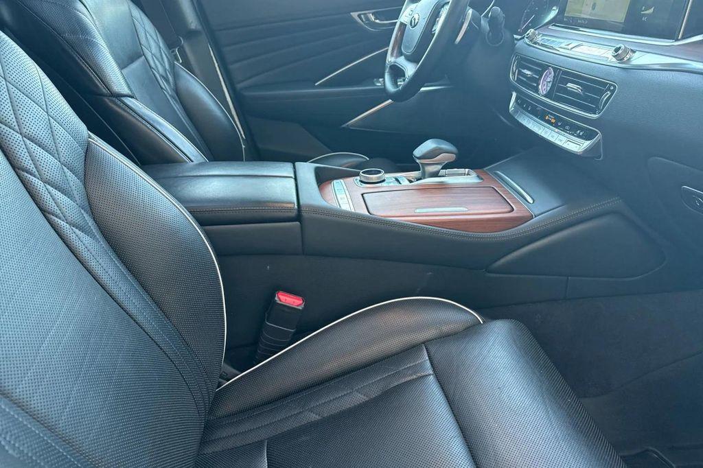 used 2019 Kia K900 car, priced at $22,992