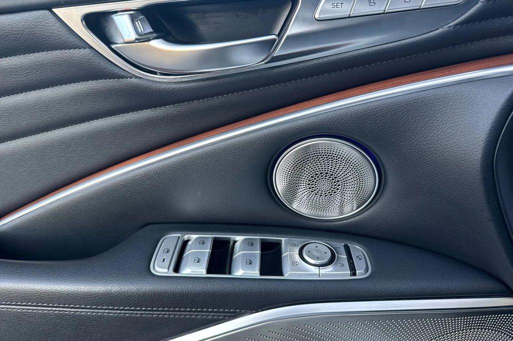 used 2019 Kia K900 car, priced at $22,992