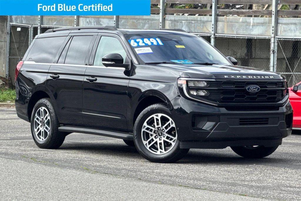 used 2025 Ford Expedition car, priced at $60,991
