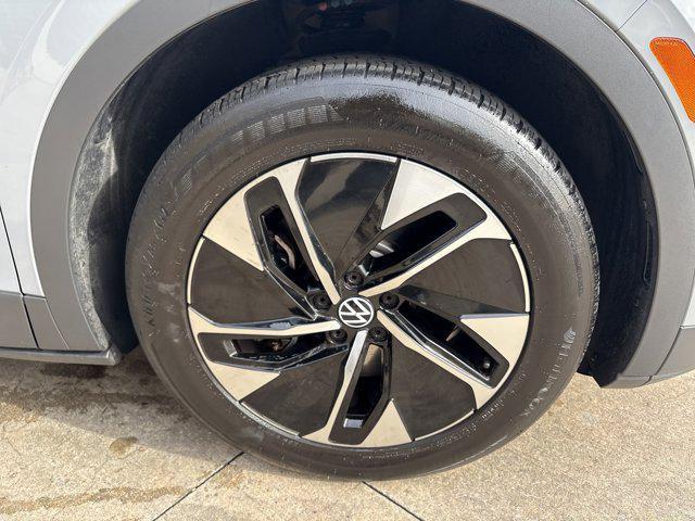 used 2022 Volkswagen ID.4 car, priced at $21,077