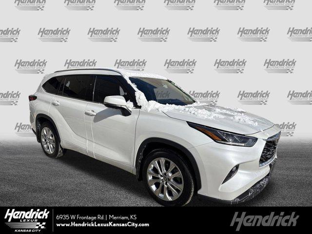 used 2022 Toyota Highlander car, priced at $36,897