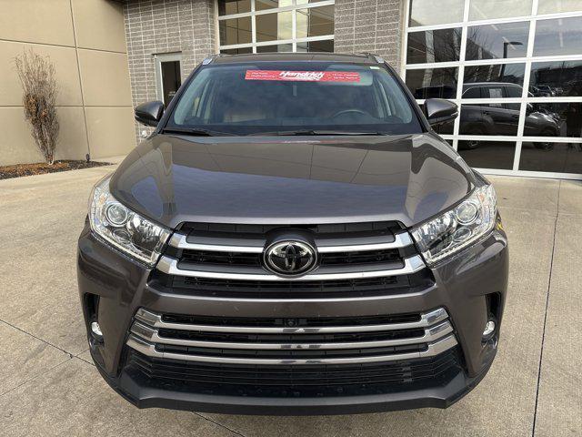 used 2019 Toyota Highlander car, priced at $29,014
