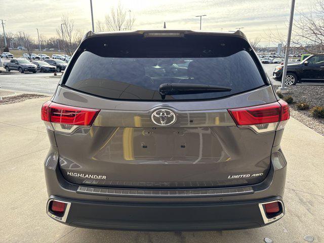 used 2019 Toyota Highlander car, priced at $29,014