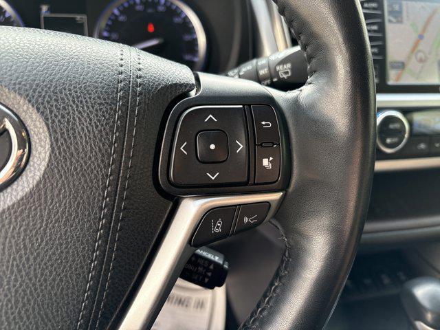 used 2019 Toyota Highlander car, priced at $29,014