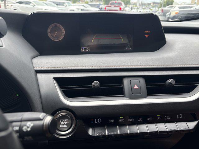 2019 Eminent White Pearl Lexus UX 200